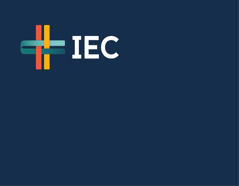 Logo IEC trên nền xanh hải quân